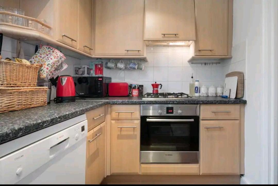Stylish Room With Private Bath & Terrace In Super Central Clapham Junction Minutes From Victoria, Waterloo Λονδίνο Εξωτερικό φωτογραφία